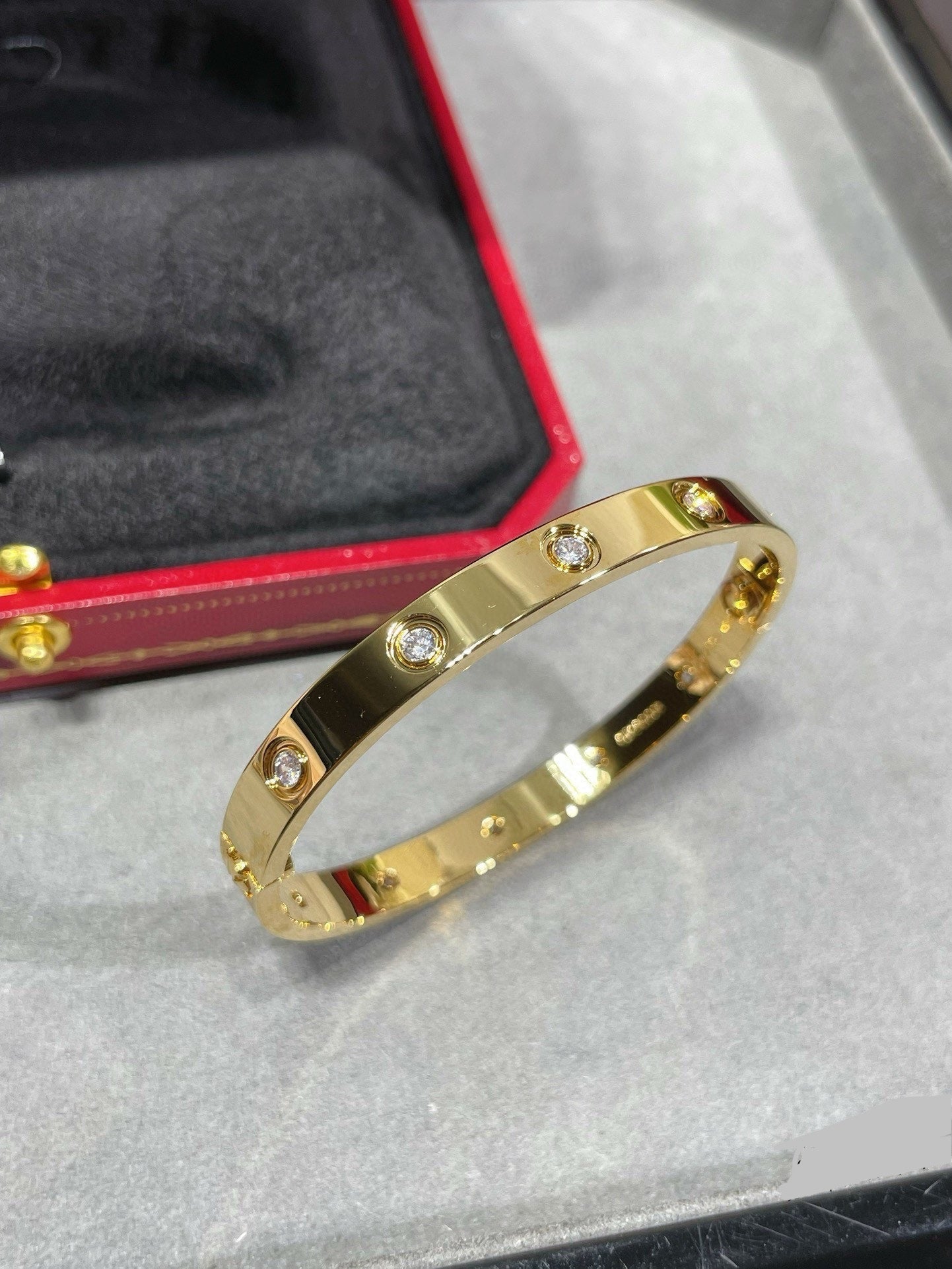 14k Yellow Gold Love Bracelet/with zirconia